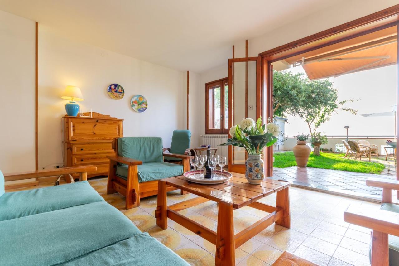 Ferienwohnung Il Giardino Dei Tramonti Di Ulisse Tropea Exterior foto